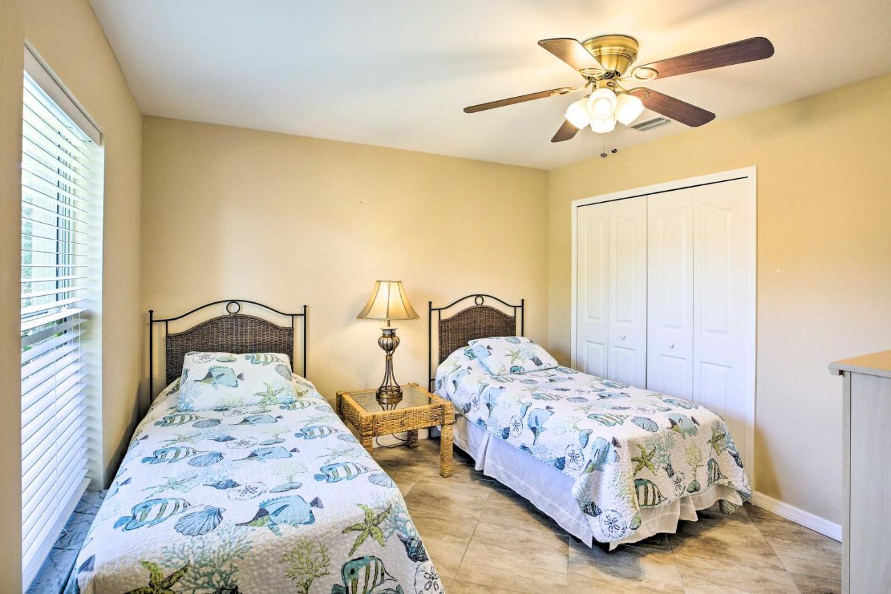 Cape Coral Canalfront Home With Pool And Dock Zewnętrze zdjęcie